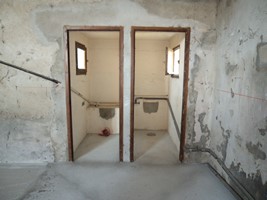 Toilettes avant travaux